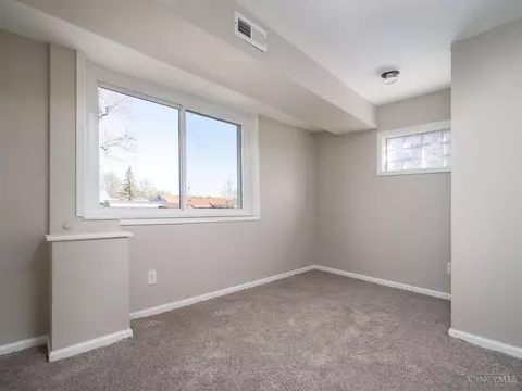 288 Riddle, Woodlawn, OH 45215 photo 20