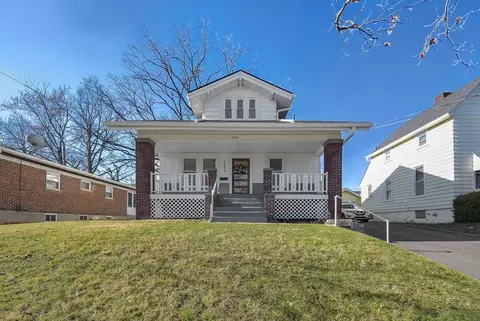 1099 Burns, Wyoming, OH 45215 photo 2