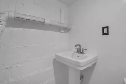 1099 Burns, Wyoming, OH 45215 photo 27
