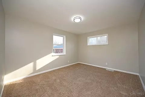 4310 Fehr, Cincinnati, OH 45238 photo 23