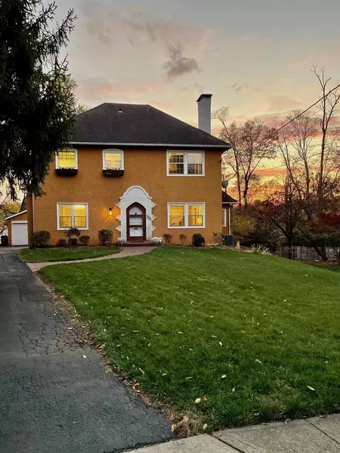 3125 Lookout, Cincinnati, OH 45208