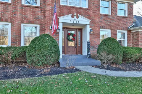 5511 Samstone Ct, Blue Ash, OH 45242 photo 3