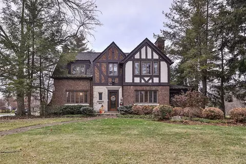 915 Reily, Wyoming, OH 45215