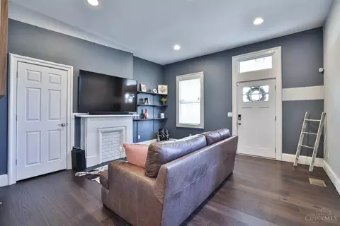 Living - 761 Morgan, Cincinnati, OH 45206 photo 2 of 4