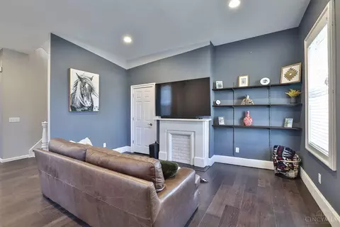 Living - 761 Morgan, Cincinnati, OH 45206 photo 1 of 4