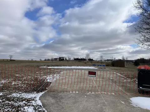 199 Knolls Dr, Wilmington, OH 45177