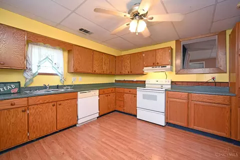 222 Light, Felicity, OH 45120 photo 10