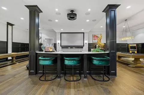 Kitchen - 9480 Cunningham, Cincinnati, OH 45243 photo 7 of 10