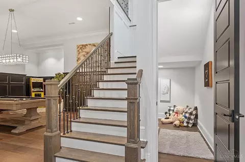 Entry Way - 9480 Cunningham, Cincinnati, OH 45243 photo 2 of 2