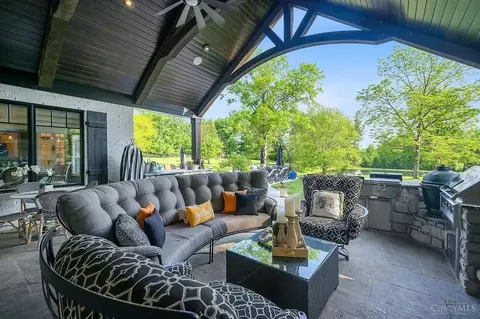 Exterior - 9480 Cunningham, Cincinnati, OH 45243 photo 6 of 9