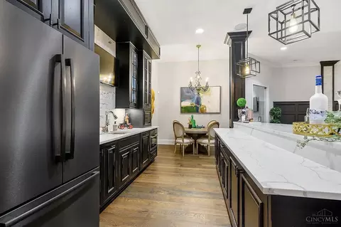 Kitchen - 9480 Cunningham, Cincinnati, OH 45243 photo 10 of 10