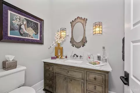 Bath - 9480 Cunningham, Cincinnati, OH 45243 photo 6 of 7