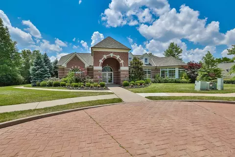 692 Bridle, Cincinnati, OH 45231 photo 23