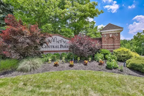 692 Bridle, Cincinnati, OH 45231 photo 22