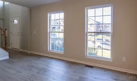 2618 Streamside, Cincinnati, OH 45230 photo 6