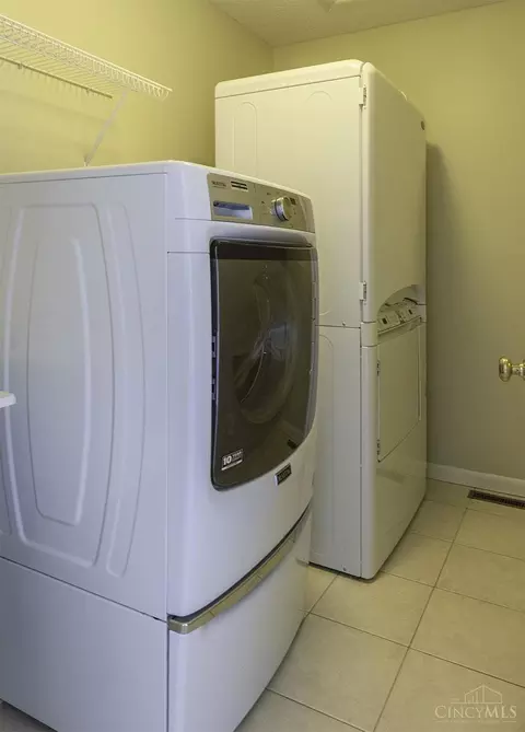2618 Streamside, Cincinnati, OH 45230 photo 33