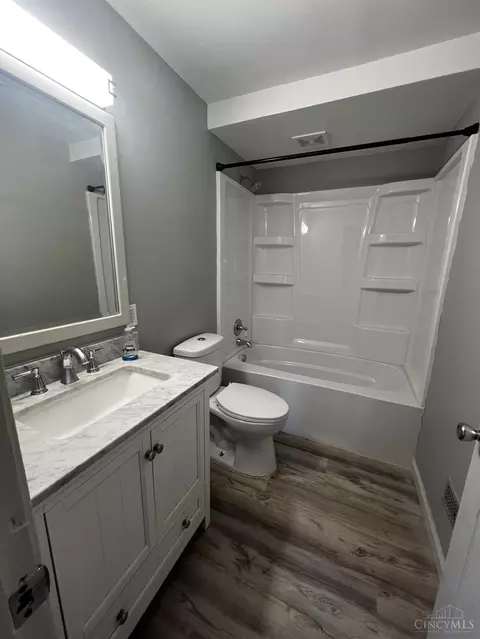620 Dottie, Reading, OH 45215 photo 5