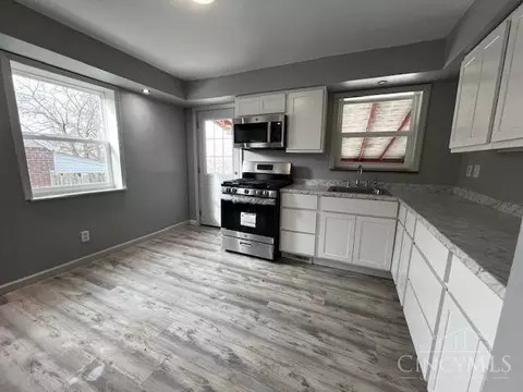 620 Dottie, Reading, OH 45215 photo 2