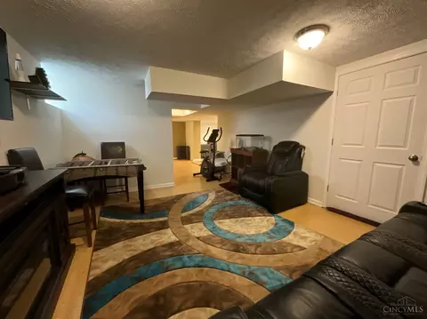 5458 Newfield, Cincinnati, OH 45237 photo 8