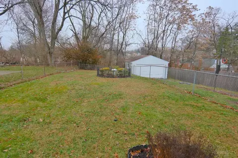 4044 Mcfarran, Cheviot, OH 45211 photo 19