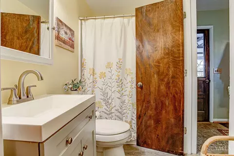 2154 Pinney, Cincinnati, OH 45231 photo 16