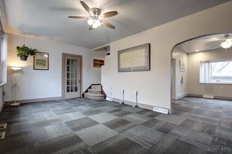 1233 Amanda, Cincinnati, OH 45205 photo 3