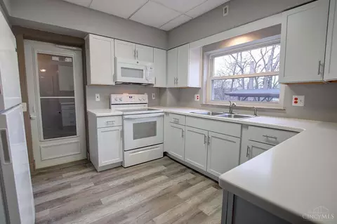 1233 Amanda, Cincinnati, OH 45205 photo 8