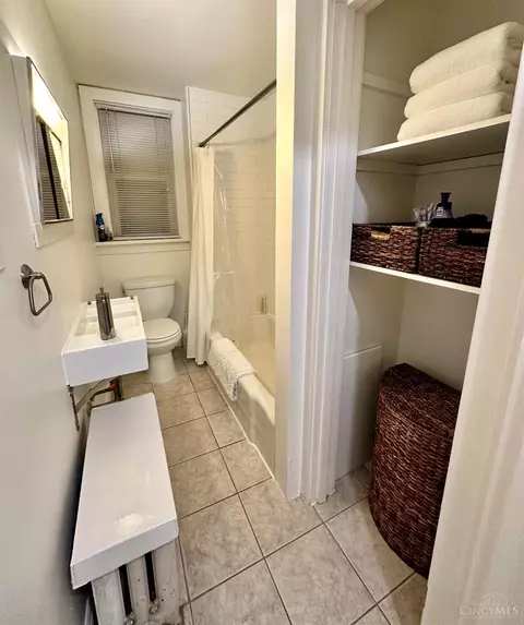 1003 Hatch, Cincinnati, OH 45202 photo 3