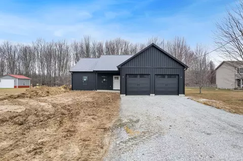 158 Black Hawk, Sardinia, OH 45171