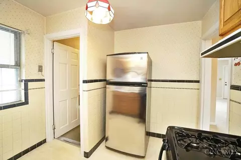 Bath - 5455 Edalbert, Cincinnati, OH 45239 photo 1 of 3
