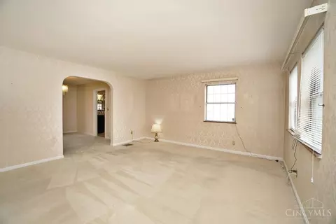Living - 5455 Edalbert, Cincinnati, OH 45239 photo 1 of 1