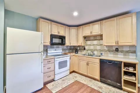 8450 Daly, Cincinnati, OH 45231 photo 11