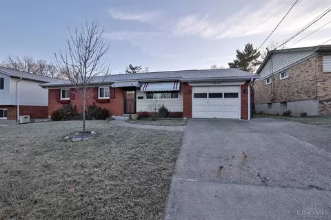 8450 Daly, Cincinnati, OH 45231 photo 2