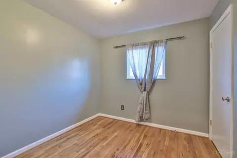8450 Daly, Cincinnati, OH 45231 photo 16
