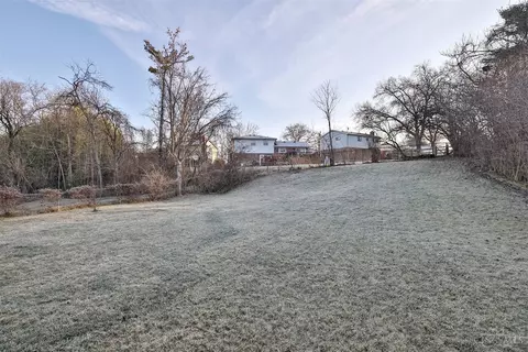 8450 Daly, Cincinnati, OH 45231 photo 28