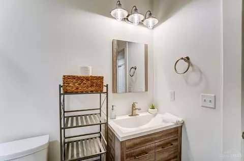 825 Main #2, Cincinnati, OH 45202 photo 37