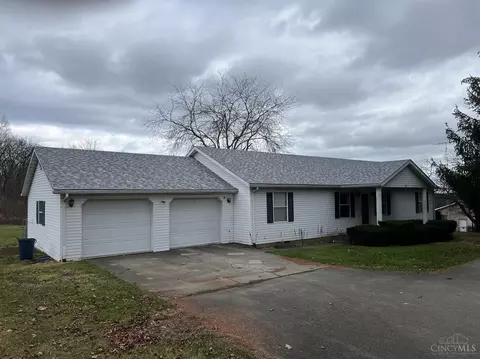 6958 Crestview, Hillsboro, OH 45133