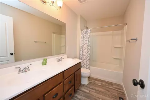 5742 Azra, Morrow, OH 45152 photo 32