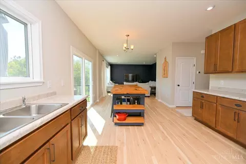 5742 Azra, Morrow, OH 45152 photo 17