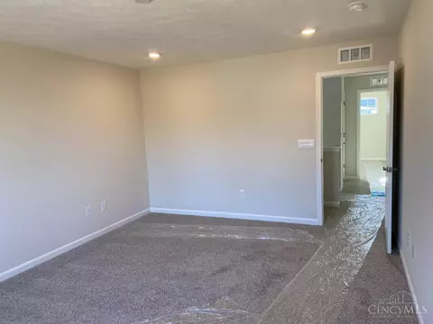 65 Marigold Ln, Amelia, OH 45102 photo 8