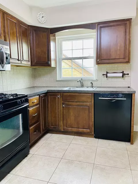 8718 Plainfield, Cincinnati, OH 45236 photo 8