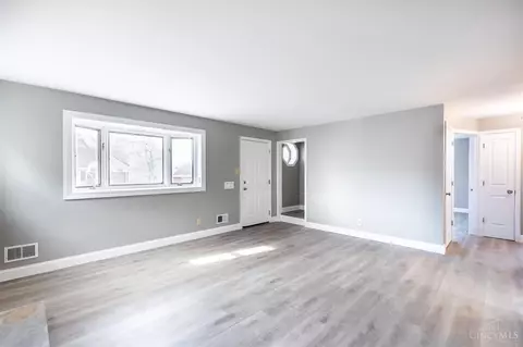 804 Kenray, Reading, OH 45215 photo 4