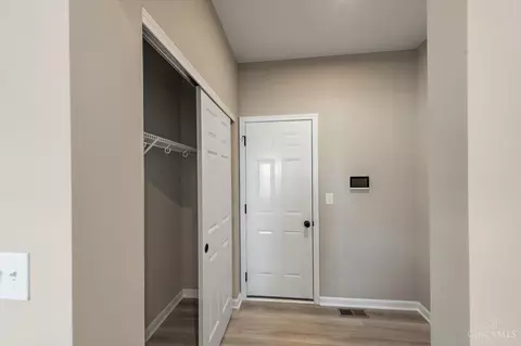 Entry Way - 6061 Foothills Dr, Harrison, OH 45030 photo 3 of 5