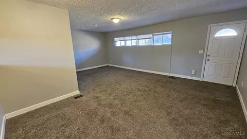 8919 Ebro, Cincinnati, OH 45231 photo 8