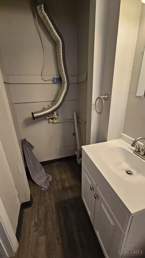 8919 Ebro, Cincinnati, OH 45231 photo 7