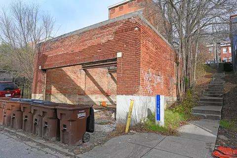 122 Peete, Cincinnati, OH 45202