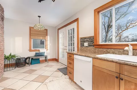 3545 Rawson, Cincinnati, OH 45209 photo 11