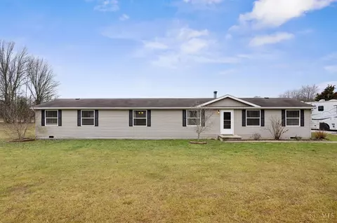 1713 Jones Florer, Bethel, OH 45106