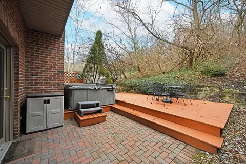 2326 Riverside, Cincinnati, OH 45202 photo 40