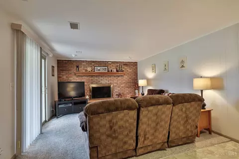 8645 Zenith, Cincinnati, OH 45231 photo 9
